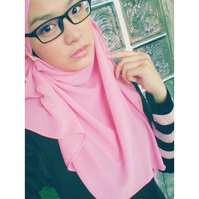 Profile Picture of Erika Chew (@liyanatasya_) on Twitter
