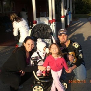 Profile Picture of Jerilynjeremy Hoffpauir (@jerihoff) on Myspace