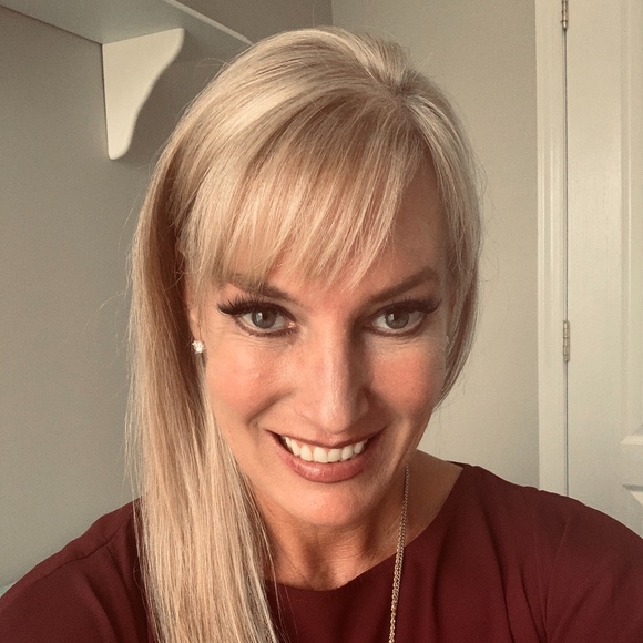 Paige Turnbow - Poshmark Profile Picture of Paige Turnbow (@paigeturnbow) on Poshmark