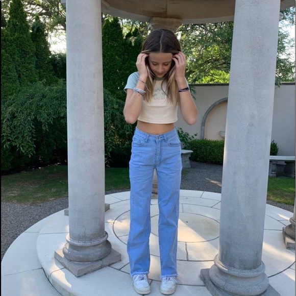 Profile Picture of Stella Zobel (@stellazobel) on Poshmark