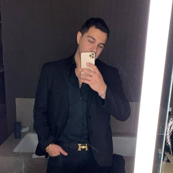 Alvaro Lucero b - Poshmark Profile Picture of Alvaro Lucero b (@alvaro_lucero95) on Poshmark