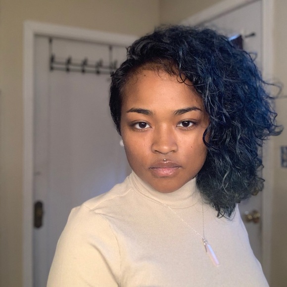 Profile Picture of Bri Clark (@bclark8) on Poshmark