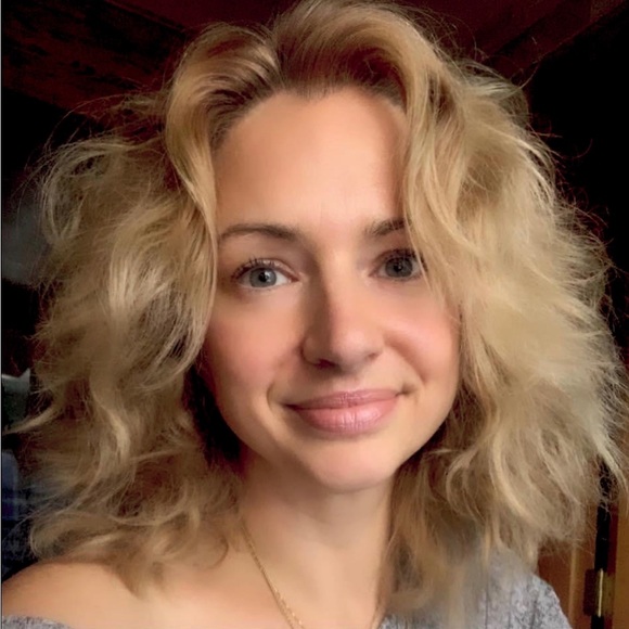 Profile Picture of Audra Schebella (@audra1972) on Poshmark