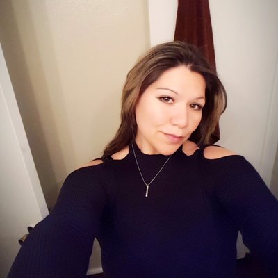 Profile Picture of Lucy Benavides (@lucyins82) on Twitter