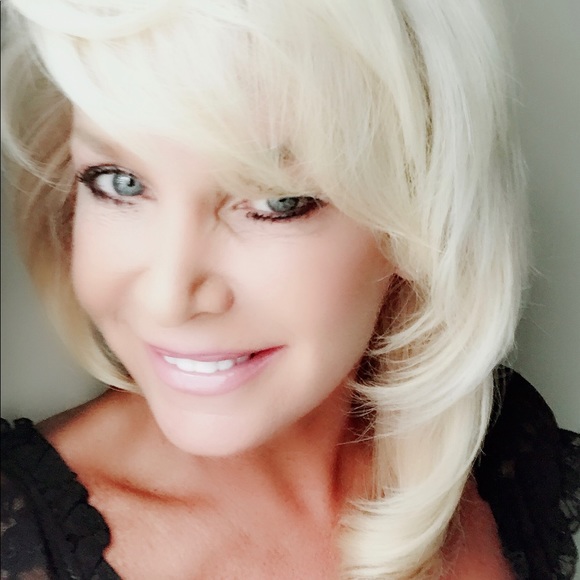 Profile Picture of Darlene Squillace (@skyandnicksmom) on Poshmark