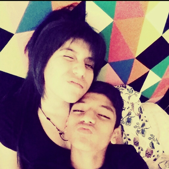 Profile Picture of Felipe Vera (@felipe_vera101) on Poshmark