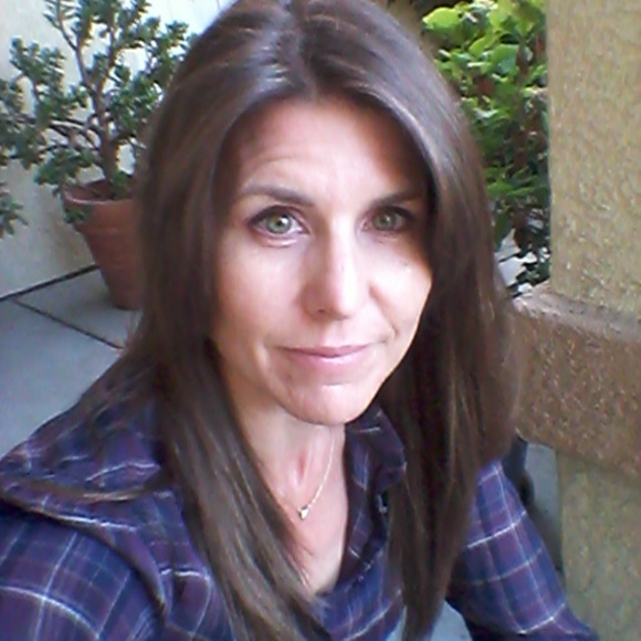 Profile Picture of Rachelle Tordiff (@sunclover) on Poshmark