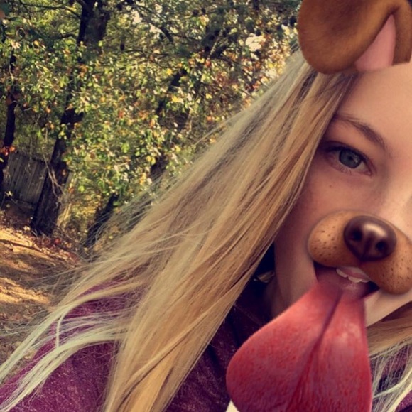 Profile Picture of Chandler Restelli (@chan0306) on Poshmark