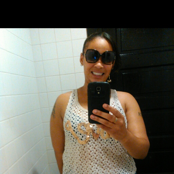 Profile Picture of Jonette Mccall (@its_me_chuck) on Poshmark
