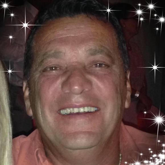 Profile Picture of David Detore (@ddetore13) on Poshmark