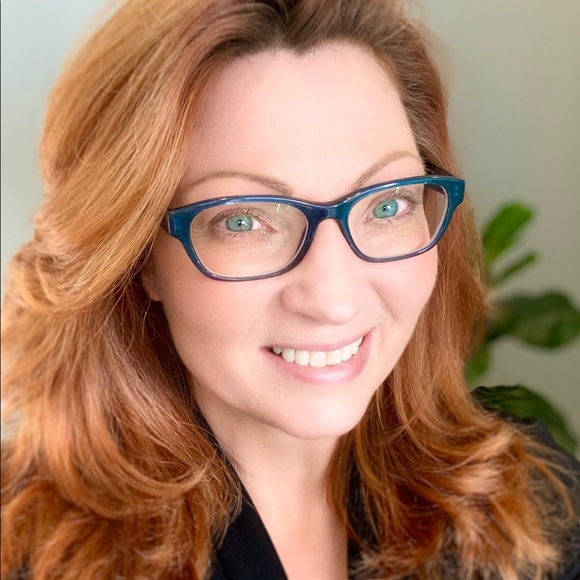 Profile Picture of Lj Preller (@ljpreller) on Poshmark