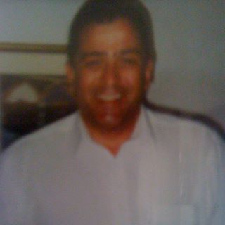 Robert Verne - Facebook Profile Picture of Robert Verne (@robertaverne) on Facebook