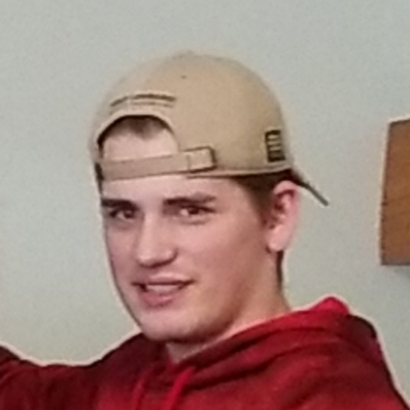 Profile Picture of Eric Tschumperlin (@chumpdog7) on Poshmark