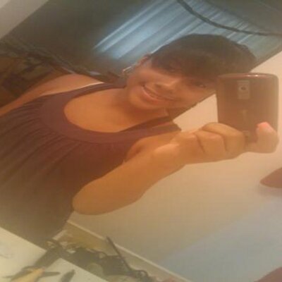 Profile Picture of Vivian Madrigal (@Love_me_222) on Twitter