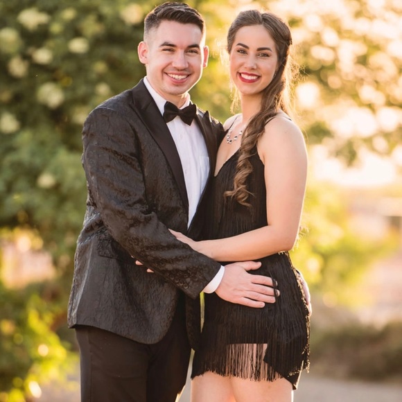 Profile Picture of Lisa Weber (@lweber1105) on Poshmark