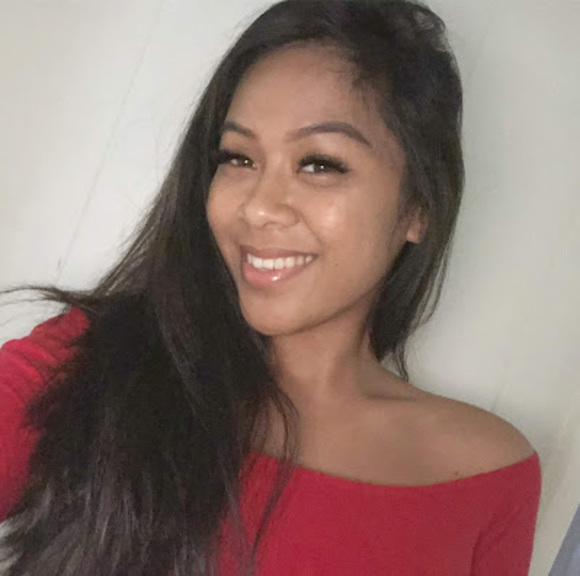 Profile Picture of Shawna Ahsing (@shawnaahsing) on Poshmark