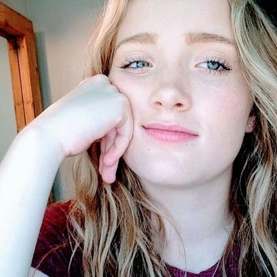 Profile Picture of Eliza Sharp (@ElizaVerySharp) on Twitter