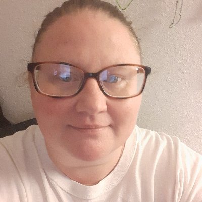 Profile Picture of April Gates (@AprilGa47195992) on Twitter