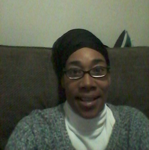 Profile Picture of Robin Kimble (@robinkimble) on Poshmark