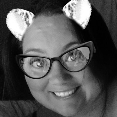 Profile Picture of Vicky Clifford (@VickyClifford17) on Twitter