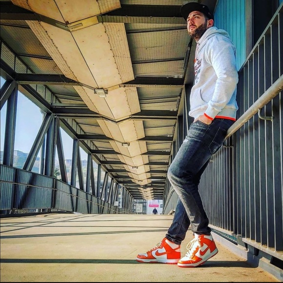 Profile Picture of Daniel Cheives (@danielcheives) on Poshmark