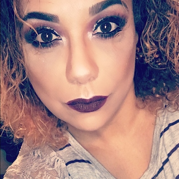 Profile Picture of Sheila Alvarez (@salvarez812) on Poshmark