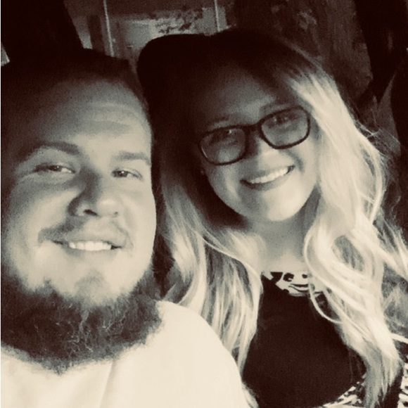 Profile Picture of Chelsye Acton (@mrs_acton_5) on Poshmark