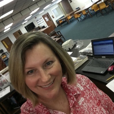 Profile Picture of Karen Gagnon (@MRZG_Librarian) on Twitter