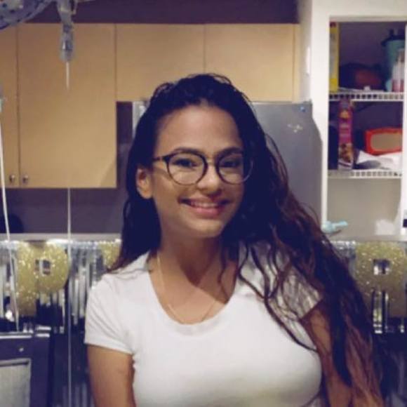 Profile Picture of Krystal Sanchez (@bebasdabest) on Poshmark