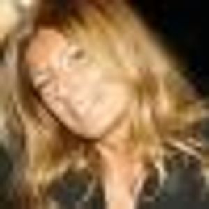 Profile Picture of Lena Carvalho (@268966961) on Myspace