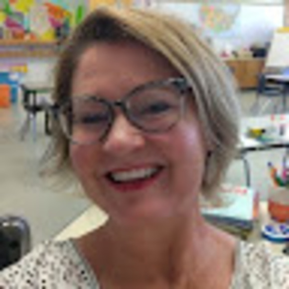 Jill Grusing - Poshmark Profile Picture of Jill Grusing (@jillgrusing) on Poshmark