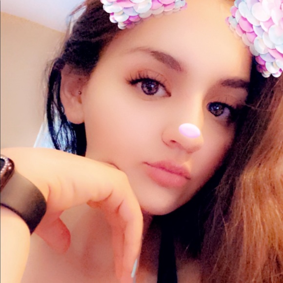 Profile Picture of Irene Gonzalez (@irene818) on Poshmark
