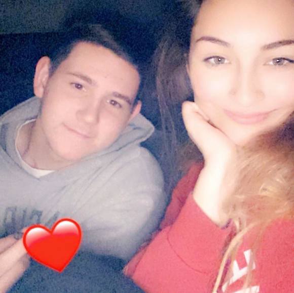 Profile Picture of Travis Edlund (@taedlund) on Poshmark