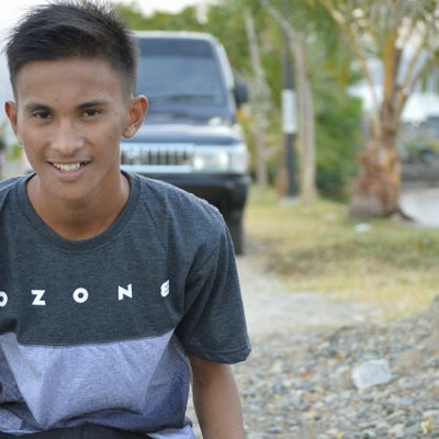 Profile Picture of Momon (@george_christ) on Twitter