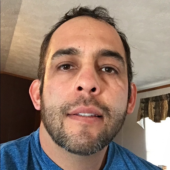 Profile Picture of Julio Gomez (@jgomez34) on Poshmark