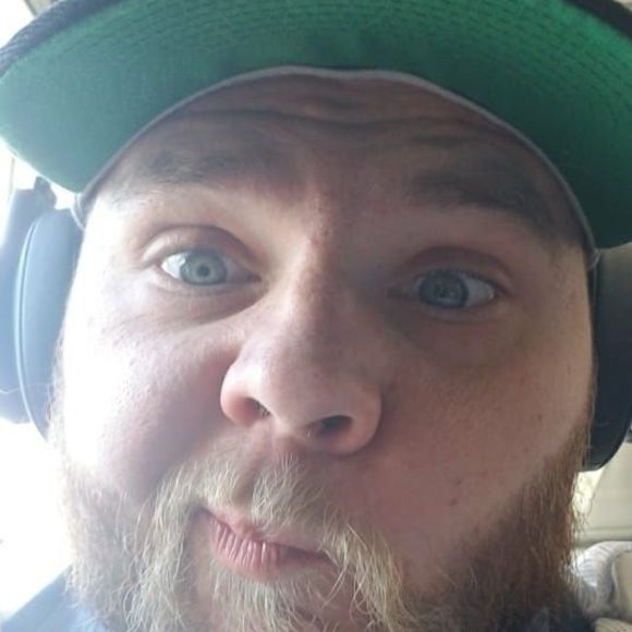 Rafal Maselbas - Poshmark Profile Picture of Rafal Maselbas (@rmlody695) on Poshmark