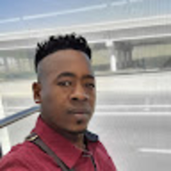 Profile Picture of Luis alberto Lujan valdes (@luislujanvaldes) on Poshmark