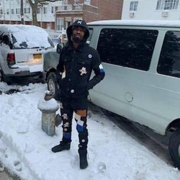 Profile Picture of Dour Dour (@dion_ford) on Poshmark