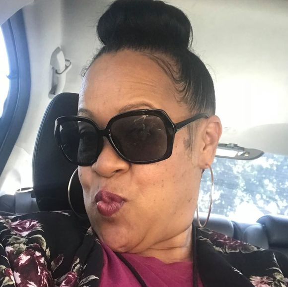 Profile Picture of Andrea Pringle (@andrea_pringle) on Poshmark