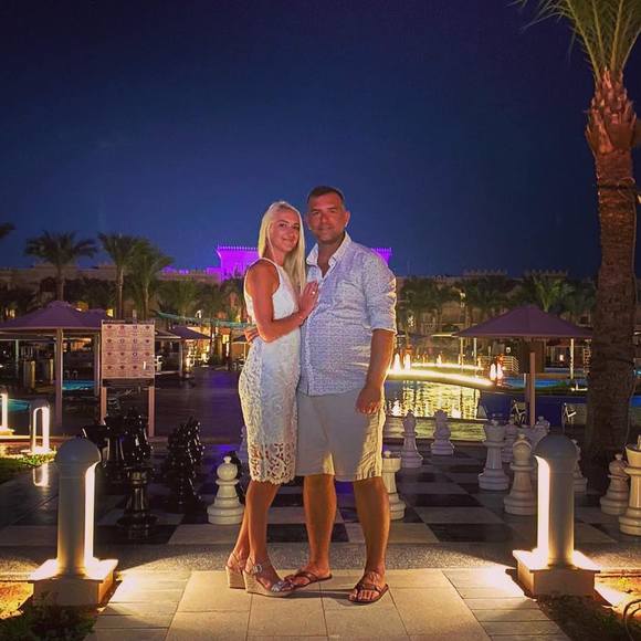 Profile Picture of Tuti Zendeli (@tutizendeli) on Poshmark