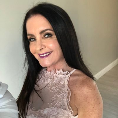 Profile Picture of Estelle Gallowitz (@EGallowitz) on Twitter