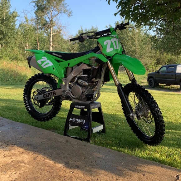 Profile Picture of Shawn Dyck (@ab_boy17) on Poshmark