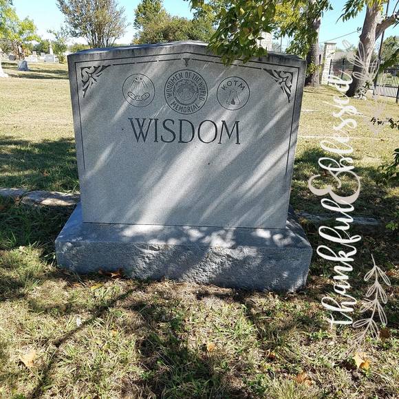 Profile Picture of Linda Fourroux (@lb4row) on Poshmark