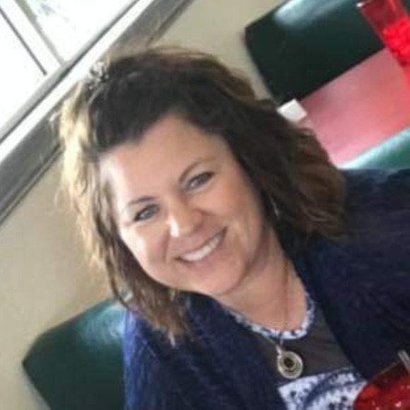 Profile Picture of Sherry Ramsey (@sherry_ramsey) on Poshmark