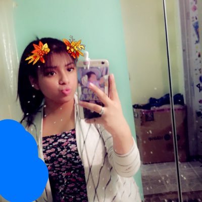 Profile Picture of Vanessa (@Vanessa_pesina_) on Twitter