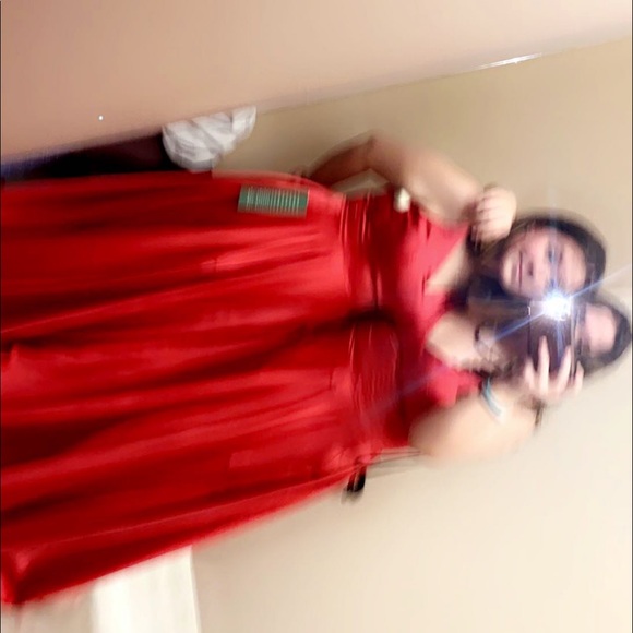 Profile Picture of Kendall Strawsburg (@kendall_loves) on Poshmark