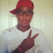 Profile Picture of Ethan Curry (@ethancurry1211) on Youtube