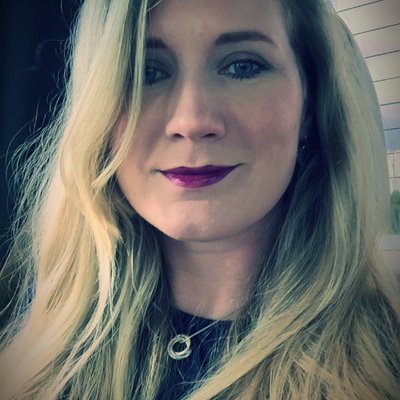 Profile Picture of Lori Meeks (@matlolib) on Twitter