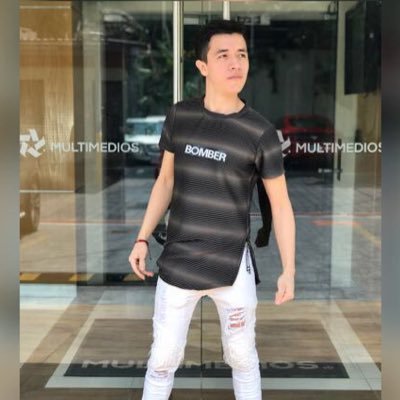 Profile Picture of Jonathan Escamilla  (@jonaescamillart) on Twitter