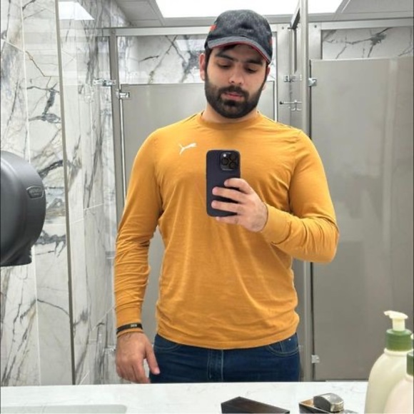 Profile Picture of Abd Ennab (@abdennab) on Poshmark